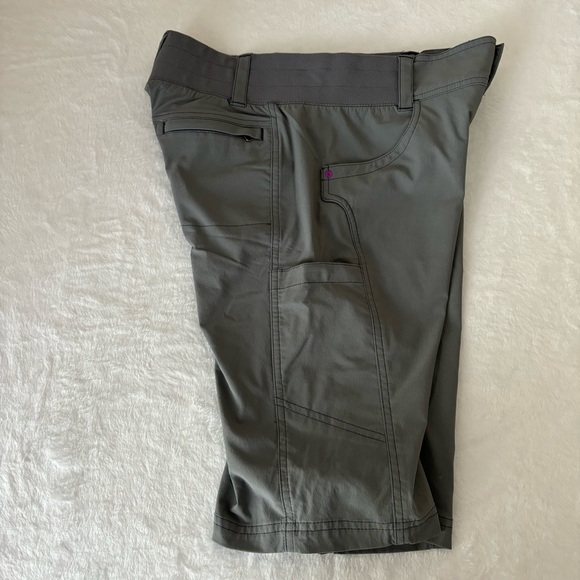 Title Nine Clamber Shorts Women’s Gray, size 4 - Picture 8 of 13